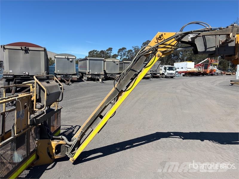 Haulotte HT23RTJPRO 4WD Diesel Articulating Boom Lift Bomliftar