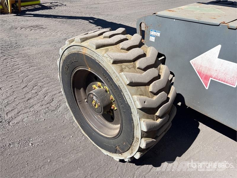 Haulotte HT23RTJPRO 4WD Diesel Articulating Boom Lift Bomliftar
