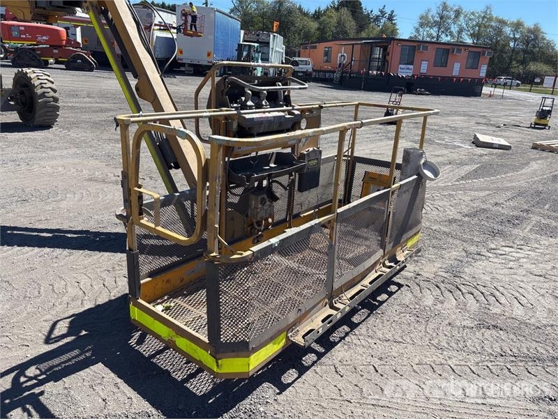 Haulotte HT23RTJPRO 4WD Diesel Articulating Boom Lift Bomliftar