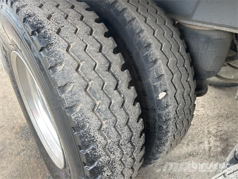 Hercules 8 m Quad Dog End Dump Trailer Sora- ja kippiperävaunut