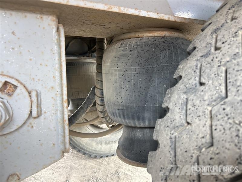 Hercules 8 m Quad Dog End Dump Trailer Sora- ja kippiperävaunut