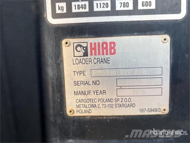 Hino 300 Tienhoitoautot