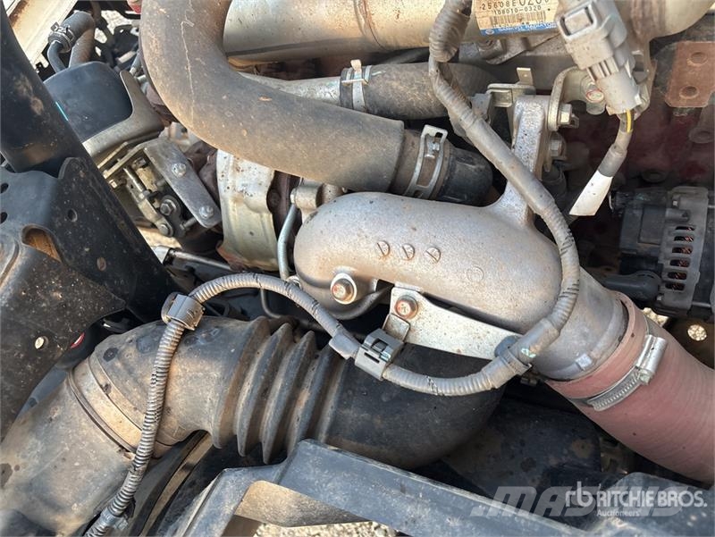 Hino 300 Tienhoitoautot