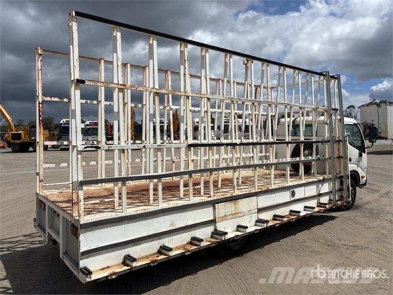 Hino 300 4x2 Flatbed Truck Flatbed / Dropside trucks