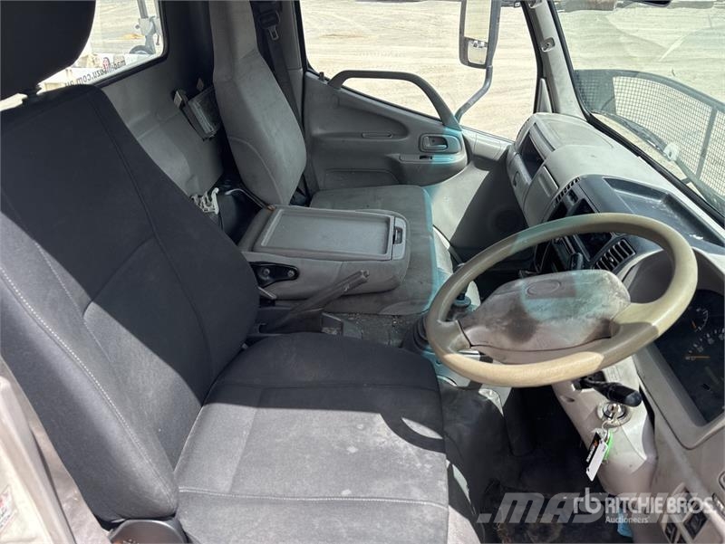 Hino 300 4x2 Flatbed Truck Flatbed / Dropside trucks