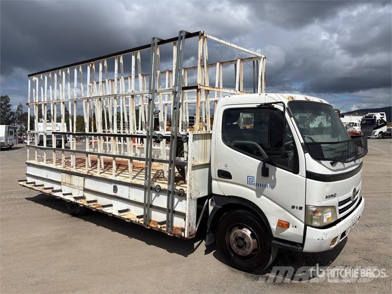 Hino 300 4x2 Flatbed Truck Flatbed / Dropside trucks