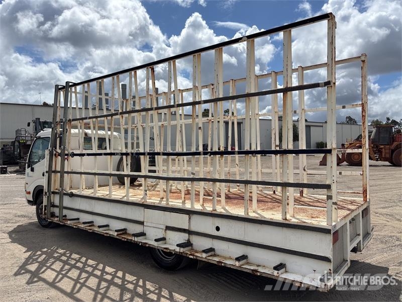 Hino 300 4x2 Flatbed Truck Flatbed / Dropside trucks