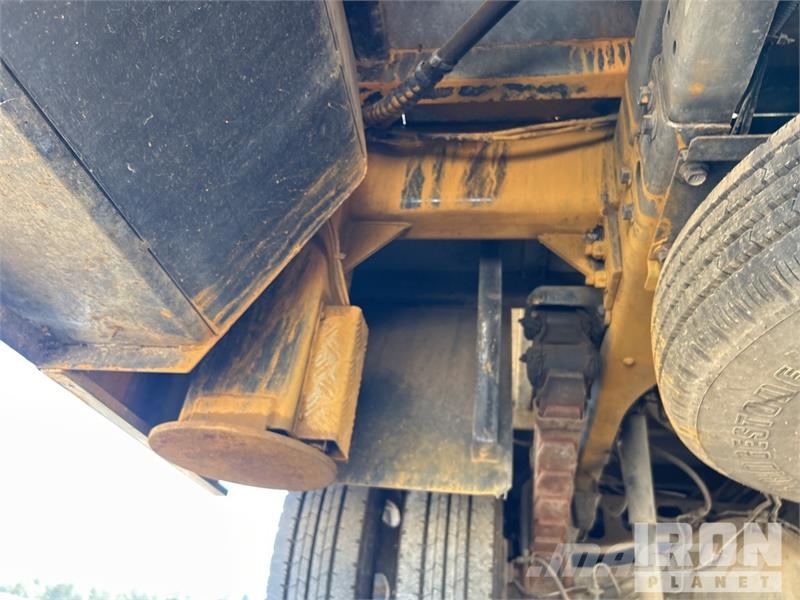 Hino 300C 4x2 Flatbed Truck شاحنات مسطحة/مفصلية الجوانب