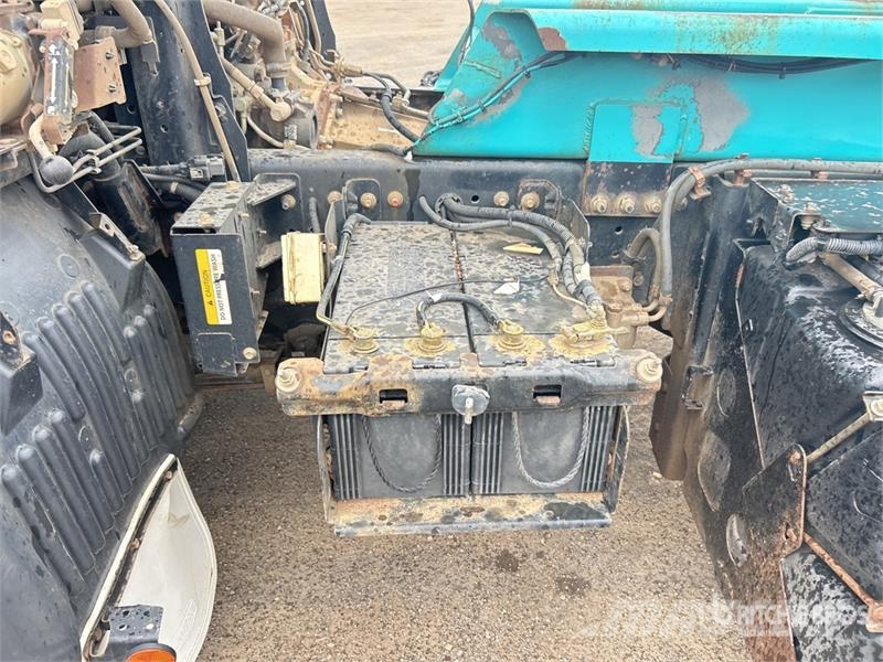 Hino 500 FM 2632 6x4 Hooklift Truck Hook lift trucks