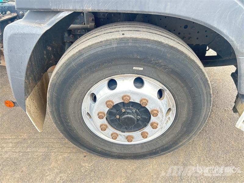 Hino 500 FM 2632 6x4 Hooklift Truck Hook lift trucks
