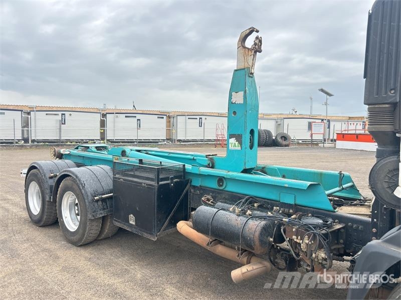Hino 500 FM 2632 6x4 Hooklift Truck Hook lift trucks