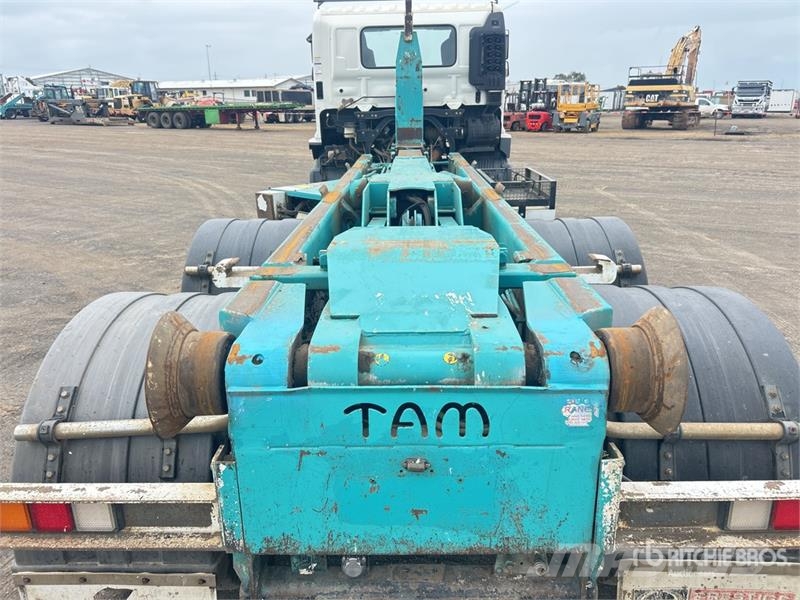 Hino 500 FM 2632 6x4 Hooklift Truck Hook lift trucks