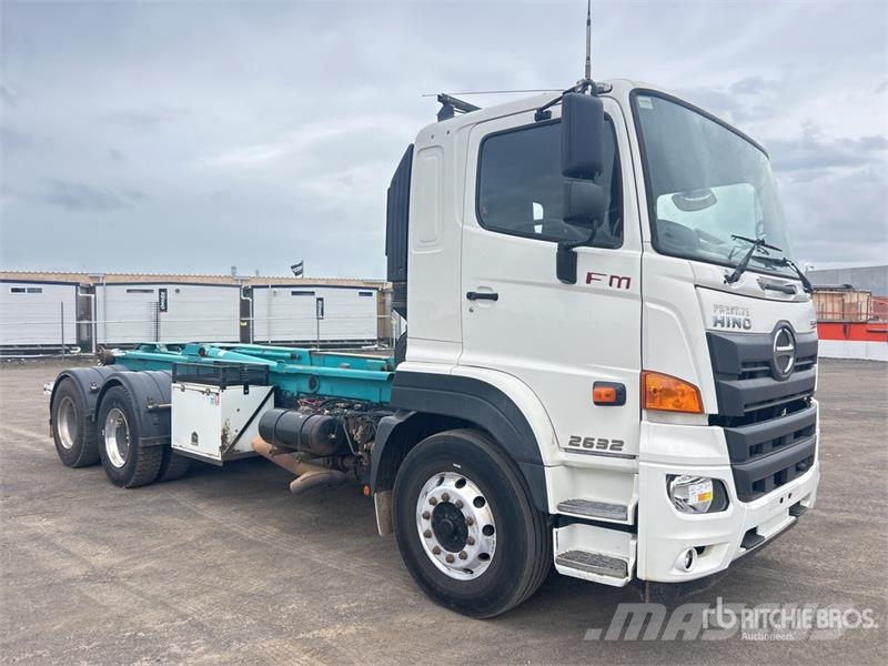 Hino 500 FM 2632 6x4 Hooklift Truck Hook lift trucks