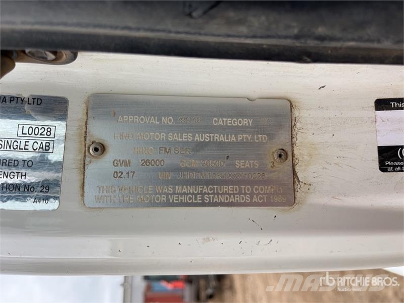 Hino 500 FM 2632 6x4 Hooklift Truck Konksliftveokid