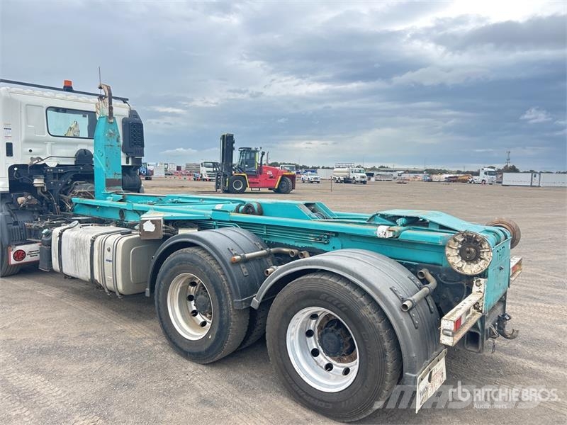 Hino 500 FM 2632 6x4 Hooklift Truck Hook lift trucks