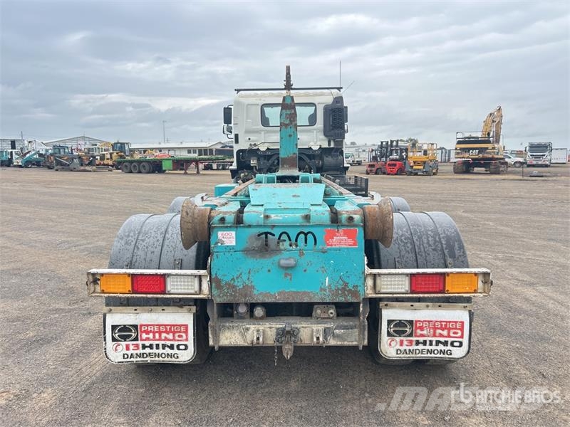 Hino 500 FM 2632 6x4 Hooklift Truck Hook lift trucks