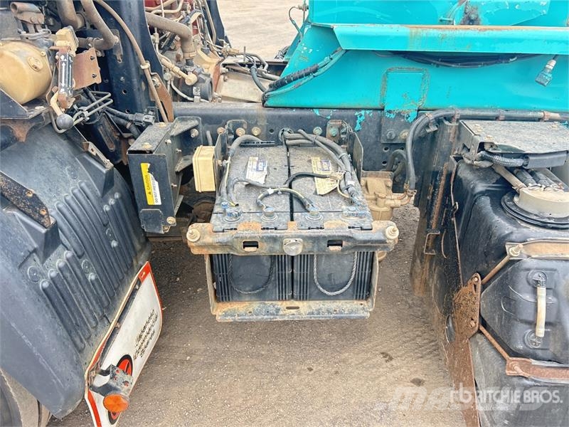 Hino 500 FM 2632 6x4 Hooklift Truck Hook lift trucks