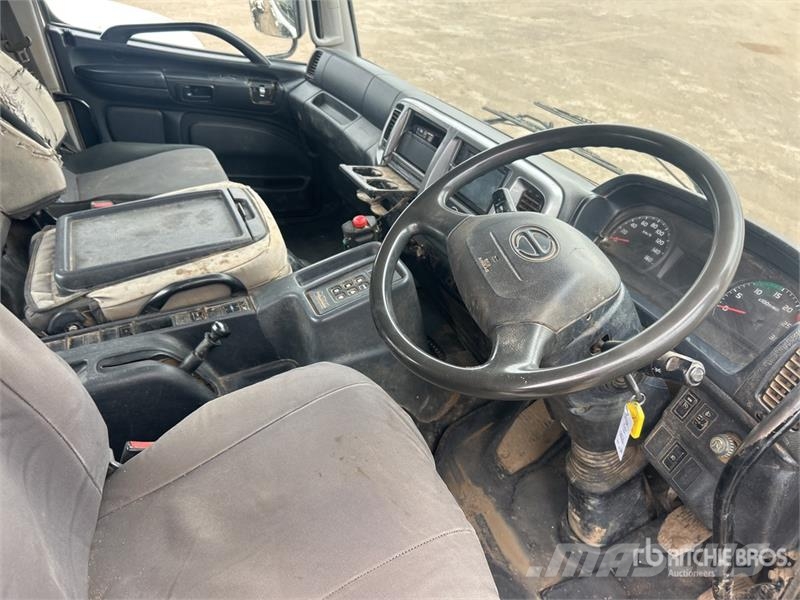 Hino 500 FM 2632 6x4 Hooklift Truck Hook lift trucks