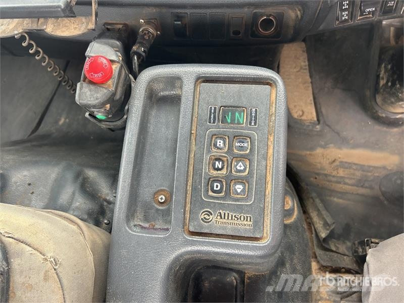 Hino 500 FM 2632 6x4 Hooklift Truck Hook lift trucks