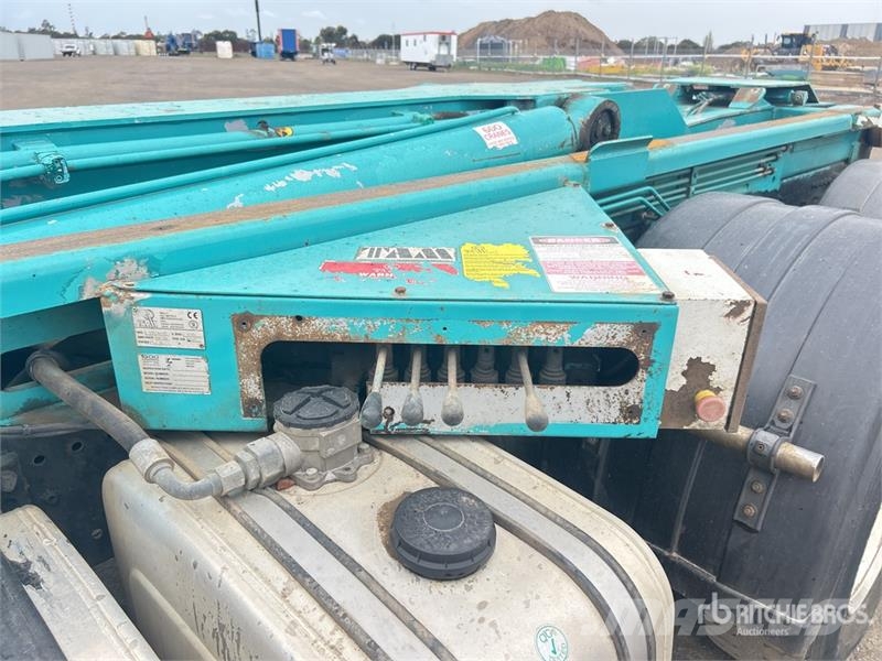 Hino 500 FM 2632 6x4 Hooklift Truck Hook lift trucks