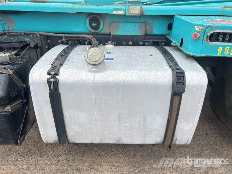 Hino 500 FM 2632 6x4 Hooklift Truck Hook lift trucks