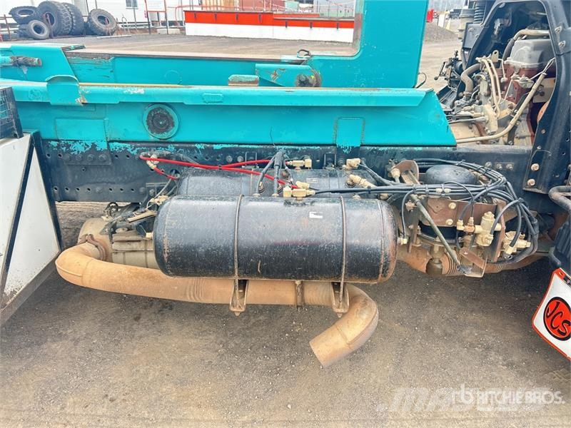 Hino 500 FM 2632 6x4 Hooklift Truck Hook lift trucks