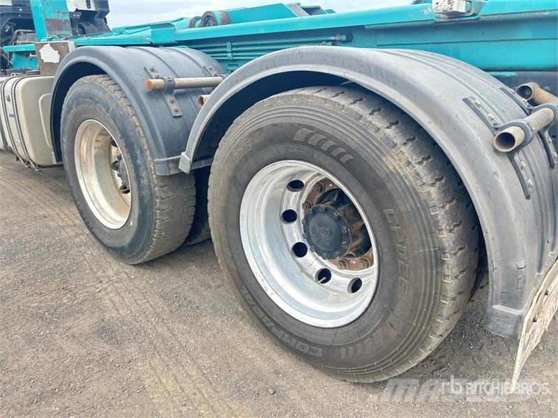 Hino 500 FM 2632 6x4 Hooklift Truck Hook lift trucks