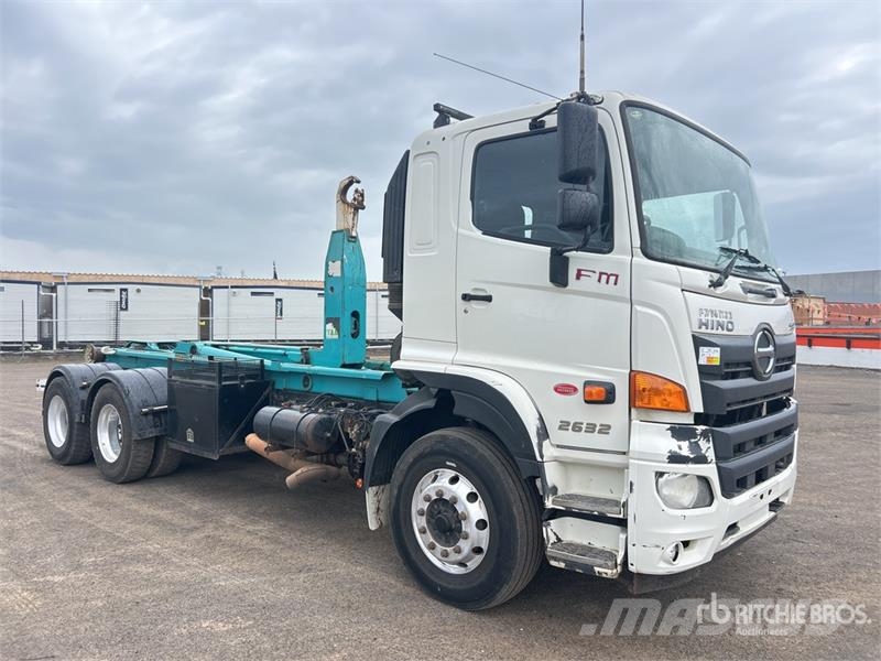 Hino 500 FM 2632 6x4 Hooklift Truck Hook lift trucks