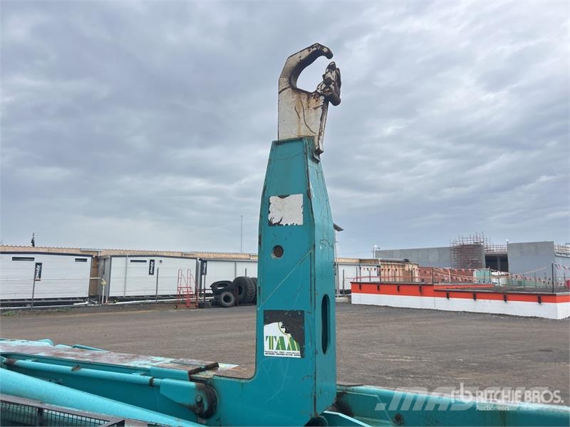 Hino 500 FM 2632 6x4 Hooklift Truck Hook lift trucks
