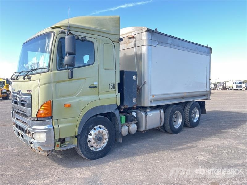 Hino 700 Kipper