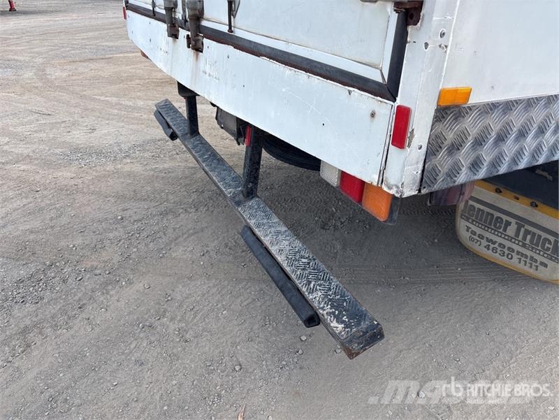 Hino Dutro 4x2 Refrigerated Truck Camiões caixa temperatura controlada