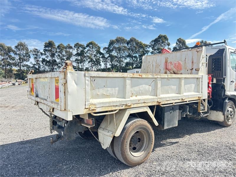 Hino FC4J 4x2 Dump Truck with Crane Automobiliniai kranai