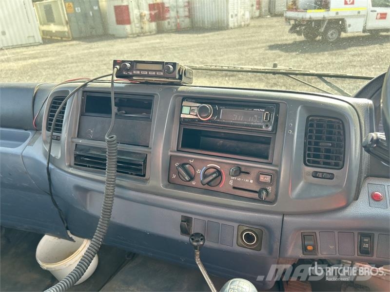 Hino FC4J 4x2 Dump Truck with Crane Automobiliniai kranai