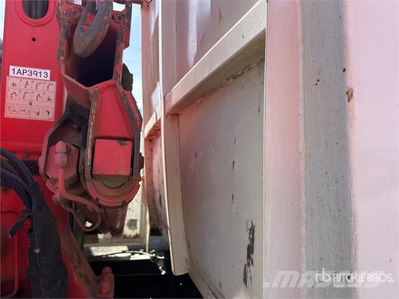Hino FC4J 4x2 Dump Truck with Crane Automobiliniai kranai