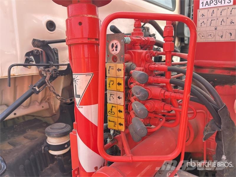 Hino FC4J 4x2 Dump Truck with Crane Automobiliniai kranai