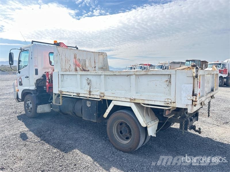 Hino FC4J 4x2 Dump Truck with Crane Automobiliniai kranai