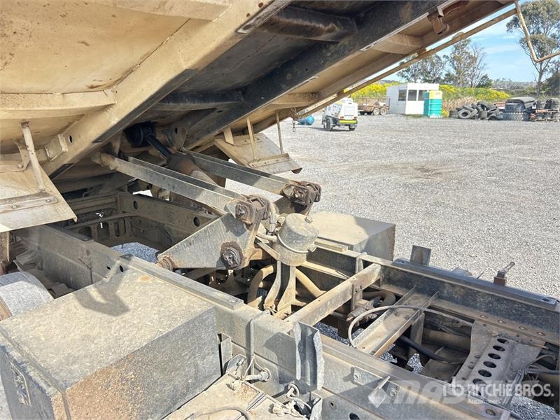 Hino FC4J 4x2 Dump Truck with Crane Automobiliniai kranai