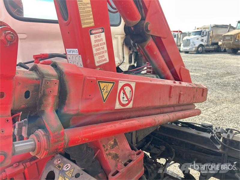Hino FC4J 4x2 Dump Truck with Crane Automobiliniai kranai
