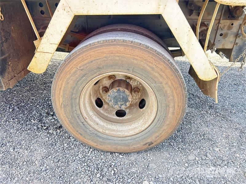 Hino FC4J 4x2 Dump Truck with Crane Automobiliniai kranai