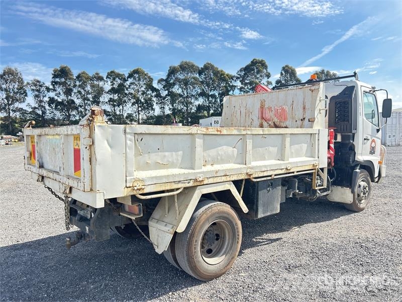 Hino FC4J 4x2 Dump Truck with Crane Automobiliniai kranai