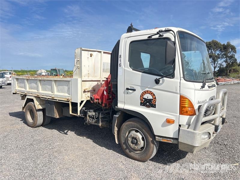 Hino FC4J 4x2 Dump Truck with Crane Automobiliniai kranai