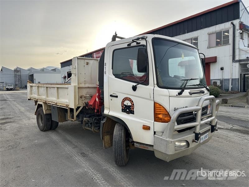 Hino FC4J Dump Truck with Crane Camiones grúa
