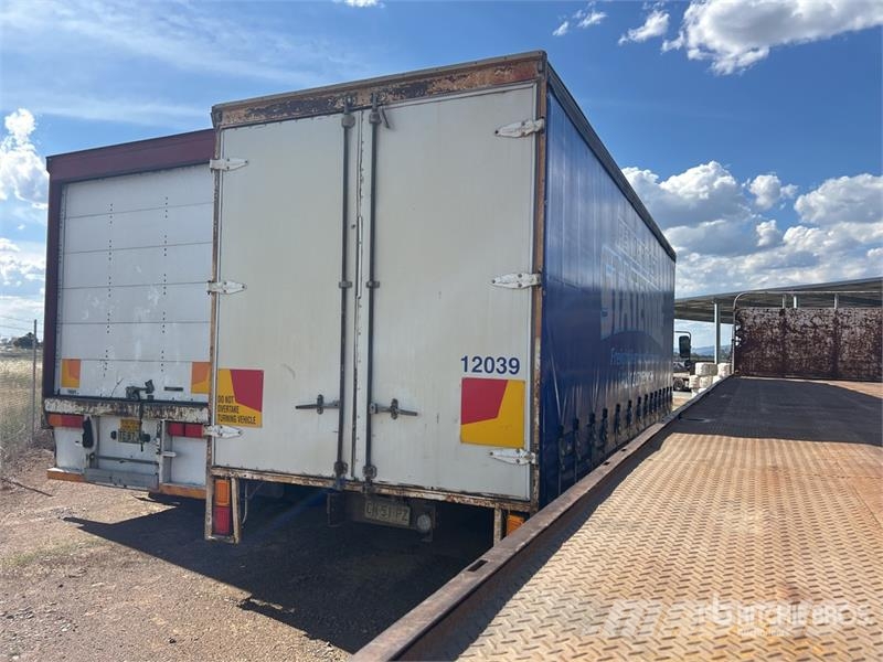 Hino FD1J 1027 6x4 Curtain Side Truck Tovornjaki s ponjavo