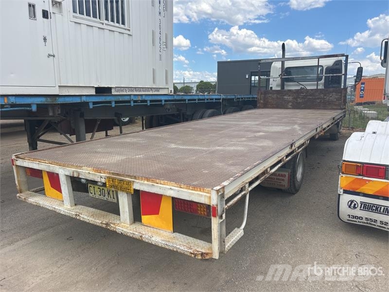 Hino FD1J 4x2 Flatbed Truck Flatbed / Dropside trucks