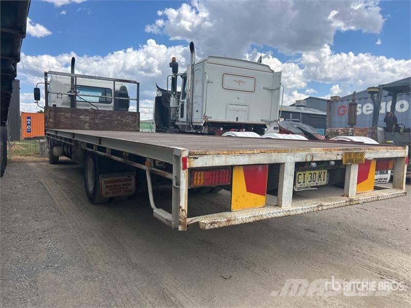 Hino FD1J 4x2 Flatbed Truck Flatbed / Dropside trucks