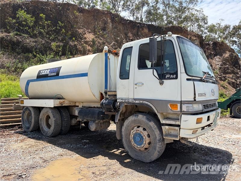 Hino FM1J Autocisterne