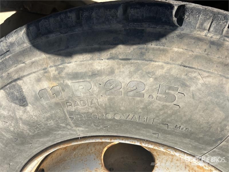 Hino FM1J 6x4 Mixer Truck (Inoperable) Domíchávače betonu