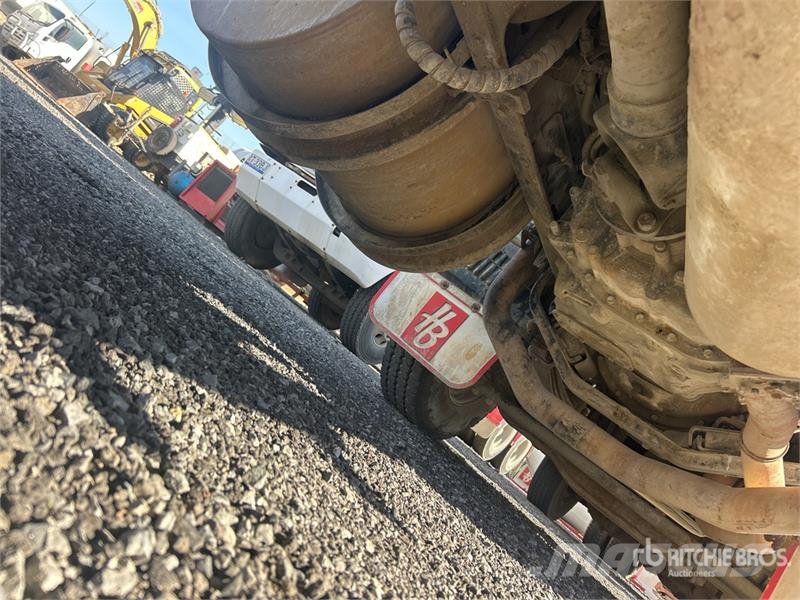 Hino FM1J 6x4 Mixer Truck (Inoperable) Domíchávače betonu