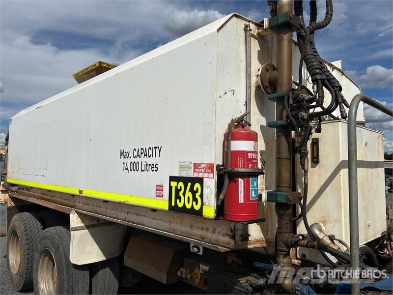 Hino FM500 11000 L 6x4 Water Truck 水車