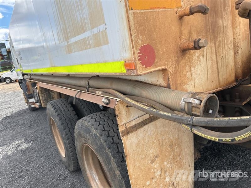 Hino FM500 11000 L 6x4 Water Truck 水車